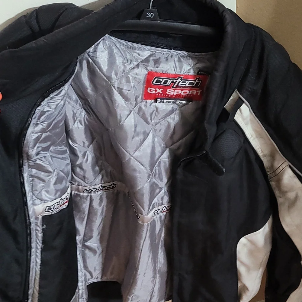 Motorcycle jacket - Picture 4 of 13